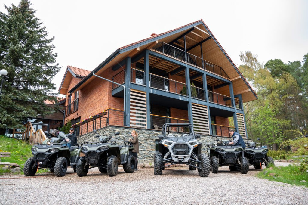 Jazdy terenowe w Ośrodku Róża Wiatrów na Mazurach