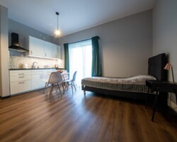 Ośrodek Róża Wiatrów w Węgorzewie - studio z aneksem kuchennym Ośrodek Róża Wiatrów w Węgorzewie - studio z aneksem kuchennym